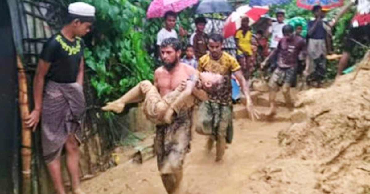 কক্সবাজারে পৃথক স্থানে পাহাড় ধসে ৬ জনের মৃত্যু