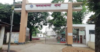 


ডেকে নিয়ে বন্ধুকে খুন, পুলিশের হাতে আটক খুনি 