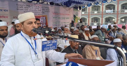 চাঁদাবাজি না করে ভিক্ষা করে খাওয়ার পরামর্ষ : রফিকুল ইসলাম খান 