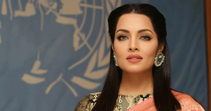 স্বামীর বিরুদ্ধে নির্যাতনের অভিযোগ সেলিনার স্বামীর বিরুদ্ধে নির্যাতনের অভিযোগ সেলিনার