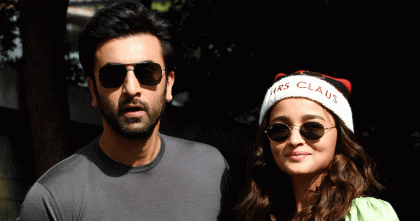 রেট্রো লুকে আলিয়া; নতুন অবতারে রণবীর রেট্রো লুকে আলিয়া; নতুন অবতারে রণবীর