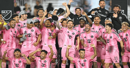 একটি ট্রফি জিতে আরেকটির অপেক্ষায় মেসির মায়ামি একটি ট্রফি জিতে আরেকটির অপেক্ষায় মেসির মায়ামি