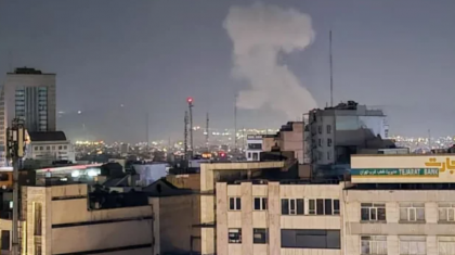 ইরান-ইসরায়েল-মার্কিন সংঘাত: তেহরান ও আঞ্চলিক শহরে হামলা, শতাধিক নিহত ইরান-ইসরায়েল-মার্কিন সংঘাত: তেহরান ও আঞ্চলিক শহরে হামলা, শতাধিক নিহত