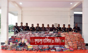 আখাউড়ায় বিজিবির অভিযানে আড়াই কোটি টাকার ভারতীয় শাড়ি জব্দ আখাউড়ায় বিজিবির অভিযানে আড়াই কোটি টাকার ভারতীয় শাড়ি জব্দ