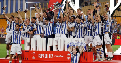 অ্যাটলেটিকো মাদ্রিদকে কাঁদিয়ে স্পেনের সিংহাসনে রিয়াল সোসিয়েদাদ অ্যাটলেটিকো মাদ্রিদকে কাঁদিয়ে স্পেনের সিংহাসনে রিয়াল সোসিয়েদাদ
