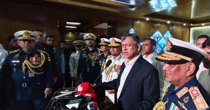 ‘দেশে জঙ্গিবাদের অস্তিত্ব নেই, রাজনৈতিক হাতিয়ার হিসেবে ব্যবহার করা হতো’ ‘দেশে জঙ্গিবাদের অস্তিত্ব নেই, রাজনৈতিক হাতিয়ার হিসেবে ব্যবহার করা হতো’