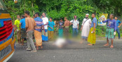বাগেরহাটে খুলনা-মোংলা মহাসড়কে ট্রাক-মোটরসাইকেলের সংঘর্ষে নিহত ৩ বাগেরহাটে খুলনা-মোংলা মহাসড়কে ট্রাক-মোটরসাইকেলের সংঘর্ষে নিহত ৩