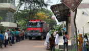 খুলনা মেডিকেল হাসপাতালে ভয়াবহ আগুন, অবশেষে নিয়ন্ত্রণে খুলনা মেডিকেল হাসপাতালে ভয়াবহ আগুন, অবশেষে নিয়ন্ত্রণে