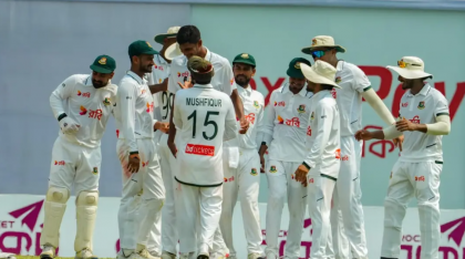 পাকিস্তানকে হোয়াইটওয়াশ করে ইতিহাস গড়ল বাংলাদেশ পাকিস্তানকে হোয়াইটওয়াশ করে ইতিহাস গড়ল বাংলাদেশ