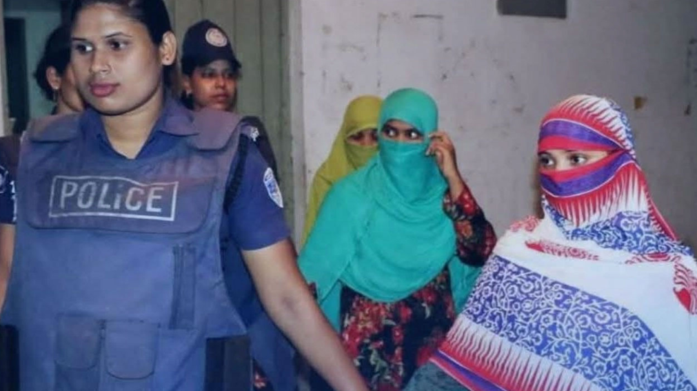 জঙ্গি অপবাদ নিয়ে এক দশক, অবশেষে নির্দোষ প্রমাণিত ৩ শিক্ষার্থী জঙ্গি অপবাদ নিয়ে এক দশক, অবশেষে নির্দোষ প্রমাণিত ৩ শিক্ষার্থী