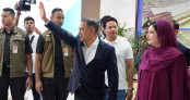 মালয়েশিয়ায় পৌঁছেছেন প্রধানমন্ত্রী তারেক রহমান মালয়েশিয়ায় পৌঁছেছেন প্রধানমন্ত্রী তারেক রহমান