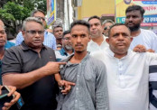 জয় বাংলা’ স্লোগান, নাটোরে ছাত্রলীগ কর্মী আটক জয় বাংলা’ স্লোগান, নাটোরে ছাত্রলীগ কর্মী আটক
