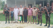 ফেনী সীমান্ত থেকে উদ্ধার বুদ্ধি প্রতিবন্ধী যুবক, পরিবারের কাছে হস্তান্তর ফেনী সীমান্ত থেকে উদ্ধার বুদ্ধি প্রতিবন্ধী যুবক, পরিবারের কাছে হস্তান্তর