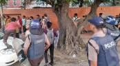 সংসদ ভবনে ঢোকার চেষ্টায় আন্দোলনকারী শিক্ষার্থীদের লাঠিচার্জ সংসদ ভবনে ঢোকার চেষ্টায় আন্দোলনকারী শিক্ষার্থীদের লাঠিচার্জ
