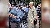 জুমার নামাজ পড়ে গাড়িতে উঠছিলেন চুপ্পু; পেছন থেকে শব্দ এলো ‘চোর’ জুমার নামাজ পড়ে গাড়িতে উঠছিলেন চুপ্পু; পেছন থেকে শব্দ এলো ‘চোর’