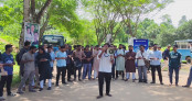 ভাইভার নম্বর বৃদ্ধির প্রতিবাদে কুবিতে মানববন্ধন, তীব্র আন্দোলনের হুঁশিয়ারি ভাইভার নম্বর বৃদ্ধির প্রতিবাদে কুবিতে মানববন্ধন, তীব্র আন্দোলনের হুঁশিয়ারি