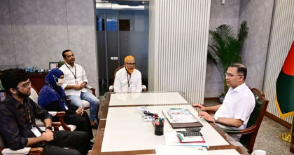 আবরারের ফাহাদের পরিবারের সঙ্গে প্রধানমন্ত্রীর সাক্ষাৎ; দ্রুত বিচারের আশ্বাস আবরারের ফাহাদের পরিবারের সঙ্গে প্রধানমন্ত্রীর সাক্ষাৎ; দ্রুত বিচারের আশ্বাস