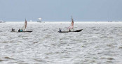 প্রশাসনকে তোয়াক্কা না করে পায়রায় চলছে মা ইলিশ শিকারের মহোৎসব প্রশাসনকে তোয়াক্কা না করে পায়রায় চলছে মা ইলিশ শিকারের মহোৎসব