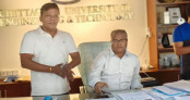 আন্দোলনের ২১ দিনের মাথায় তালা ভেঙে চুয়েটে প্রবেশ উপাচার্যের আন্দোলনের ২১ দিনের মাথায় তালা ভেঙে চুয়েটে প্রবেশ উপাচার্যের